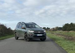 Exterieur_dacia-jogger-7-places-hybrid-140_1